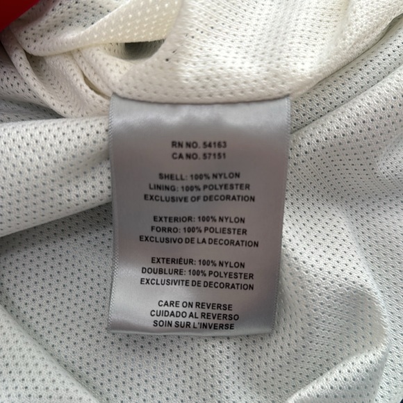 Levi’s Retro Windbreaker - Picture 7 of 7